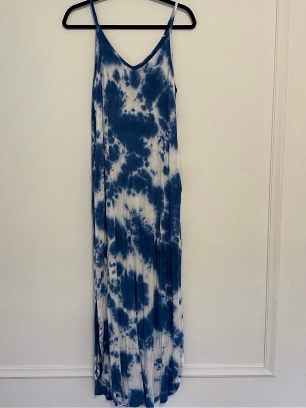 Blue & White Tie-Dye Maxi Dress